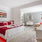 Uzumlu Village 2 Bedroom 9863 Villa Kalkan