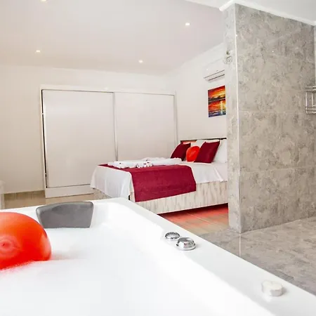 Willa Uzumlu Village 2 Bedroom 9863