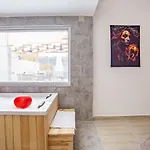 Uzumlu Village 2 Bedroom 9863