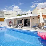 Uzumlu Village 2 Bedroom 9863