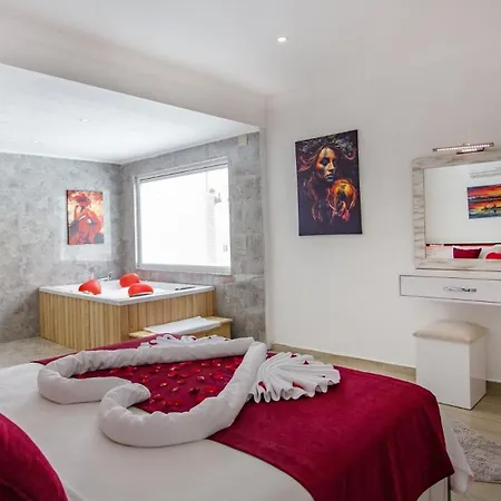 Uzumlu Village 2 Bedroom 9863 * Kalkan