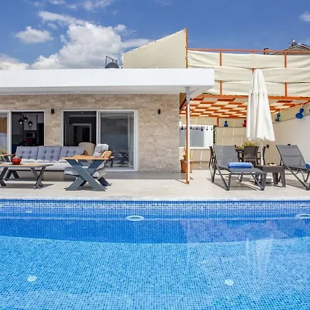 Uzumlu Village 2 Bedroom 9863 Villa Kalkan